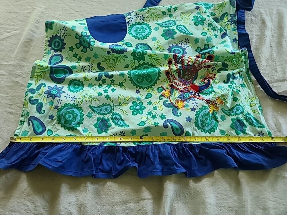 Peacock Apron With Ruffles - Picture 10 of 10